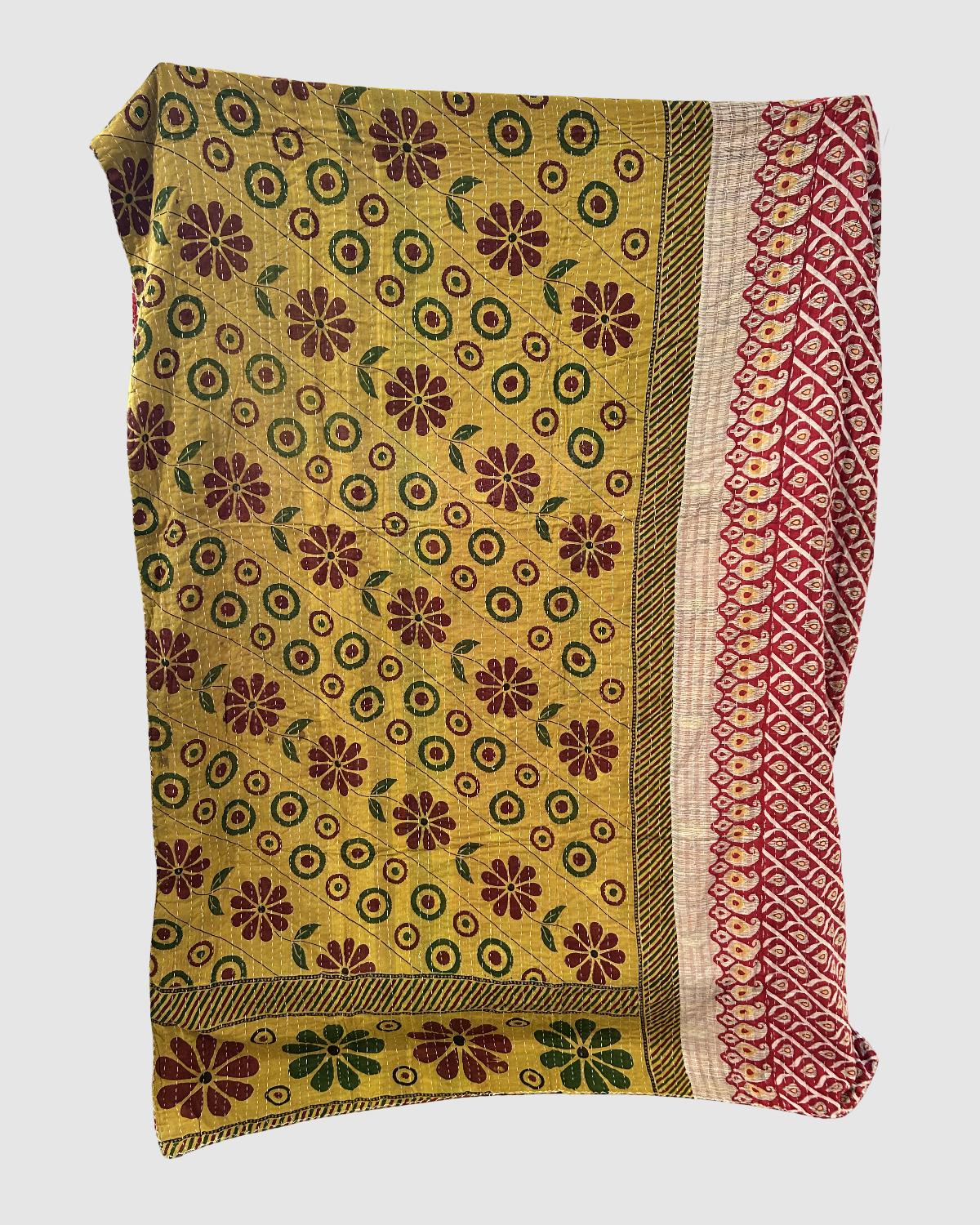 Håndsyet vendbart kantha tæppe af upcycled tekstilrester - Zai