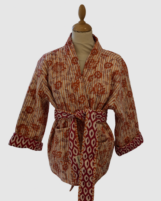 Håndlavet vendbar jakke i 100% bomuld – blokprintet med naturfarver i orange/hvid blomstret bæredygtigt fremstillet i Indien.