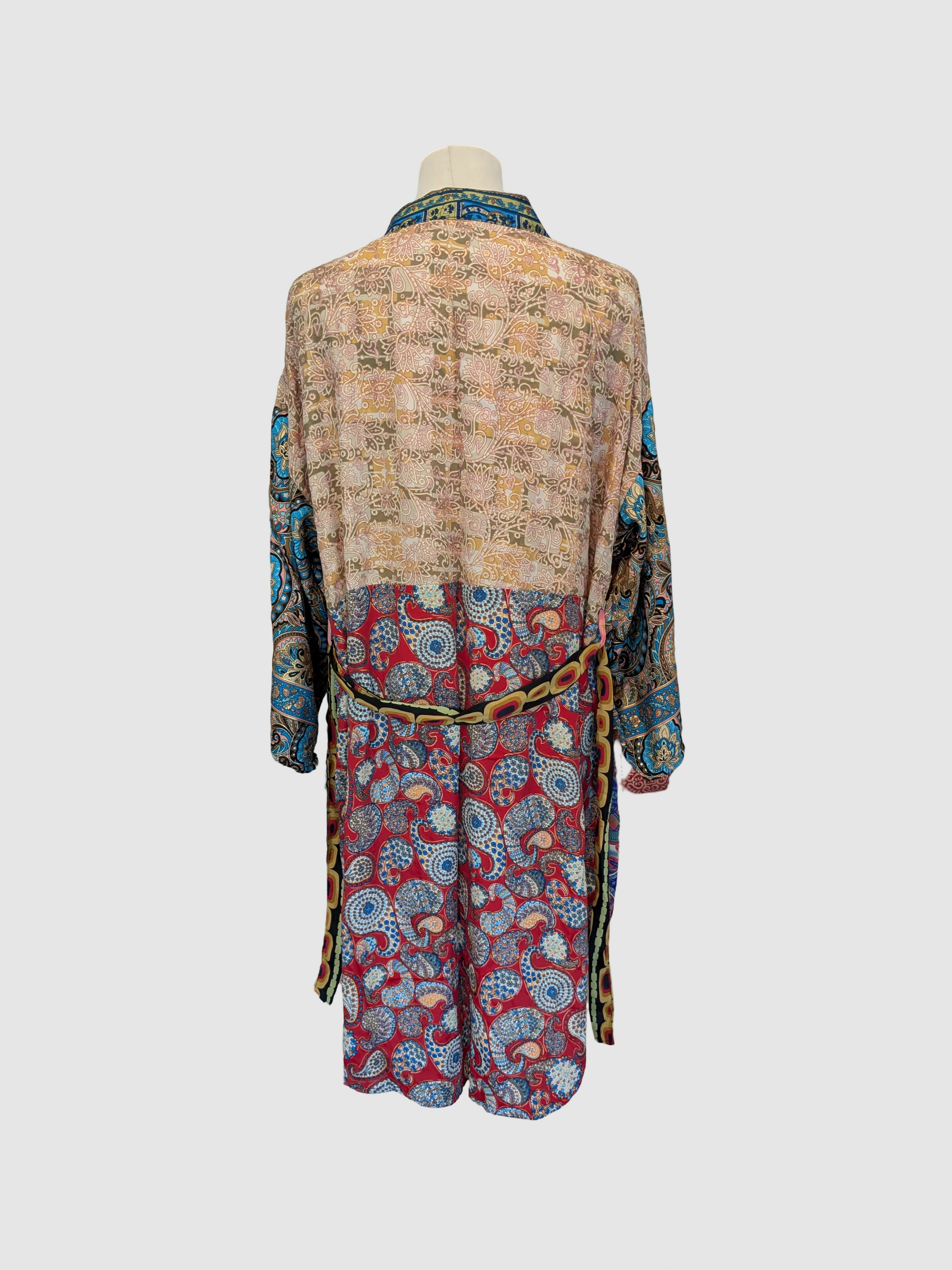 Håndlavet silke kimono i gul og blomstret blå – fair trade og bæredygtig slow fashion fra Kashmir, Green Living