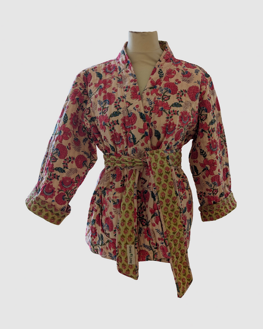 Håndlavet vendbar jakke i 100% bomuld – blokprintet med naturfarver i fuchsia/nude blomstret, bæredygtigt fremstillet i Indien.