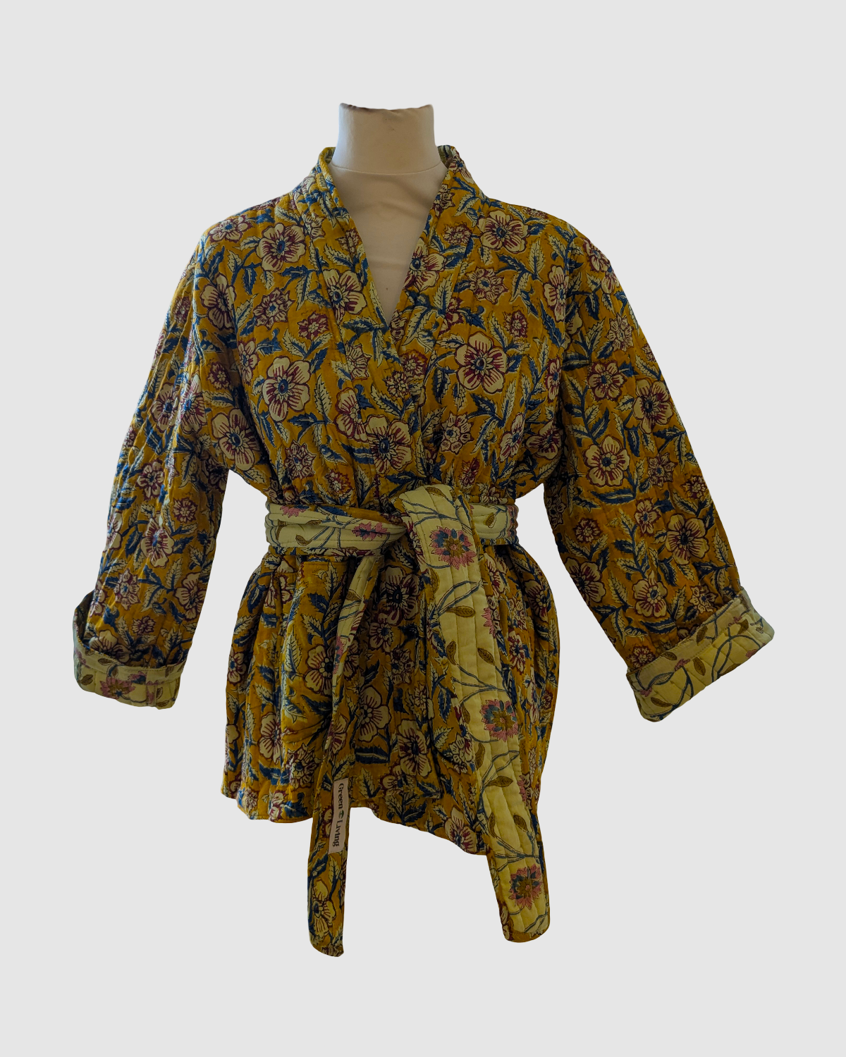 Håndlavet vendbar jakke i 100% bomuld – blokprintet med naturfarver i sennepsgul med rosa/blå blomster, bæredygtigt fremstillet i Indien.