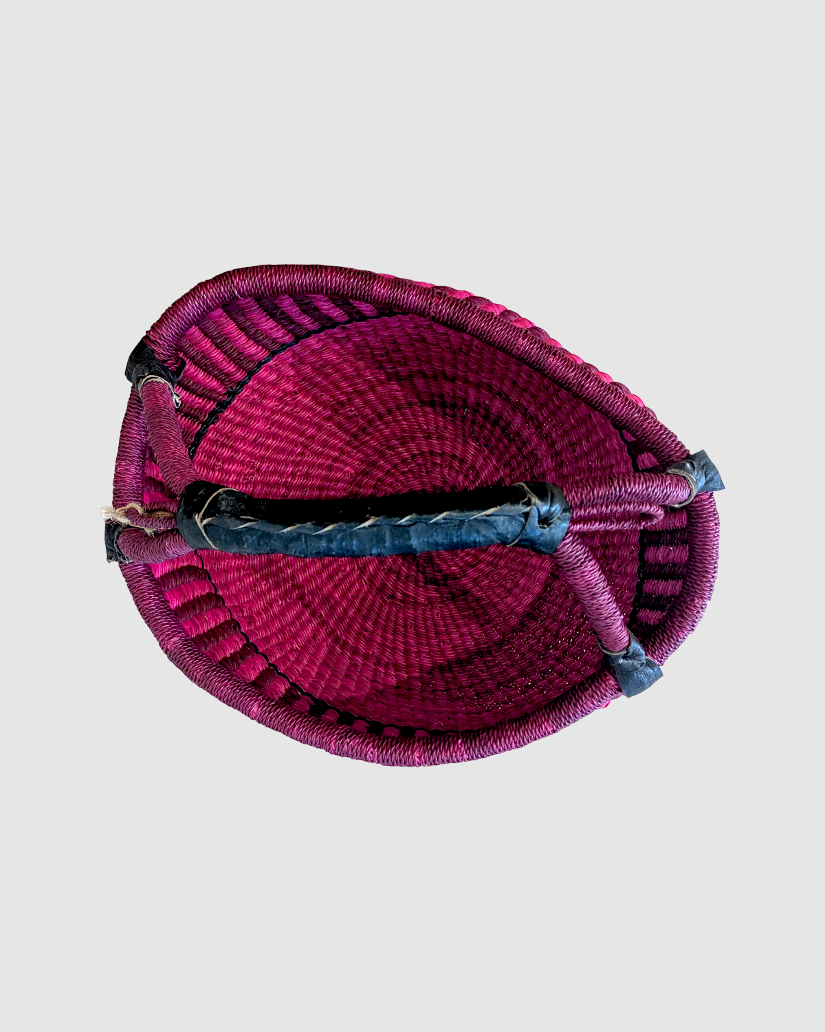 Håndflettet bolga kurv fra Ghana - fuchsia