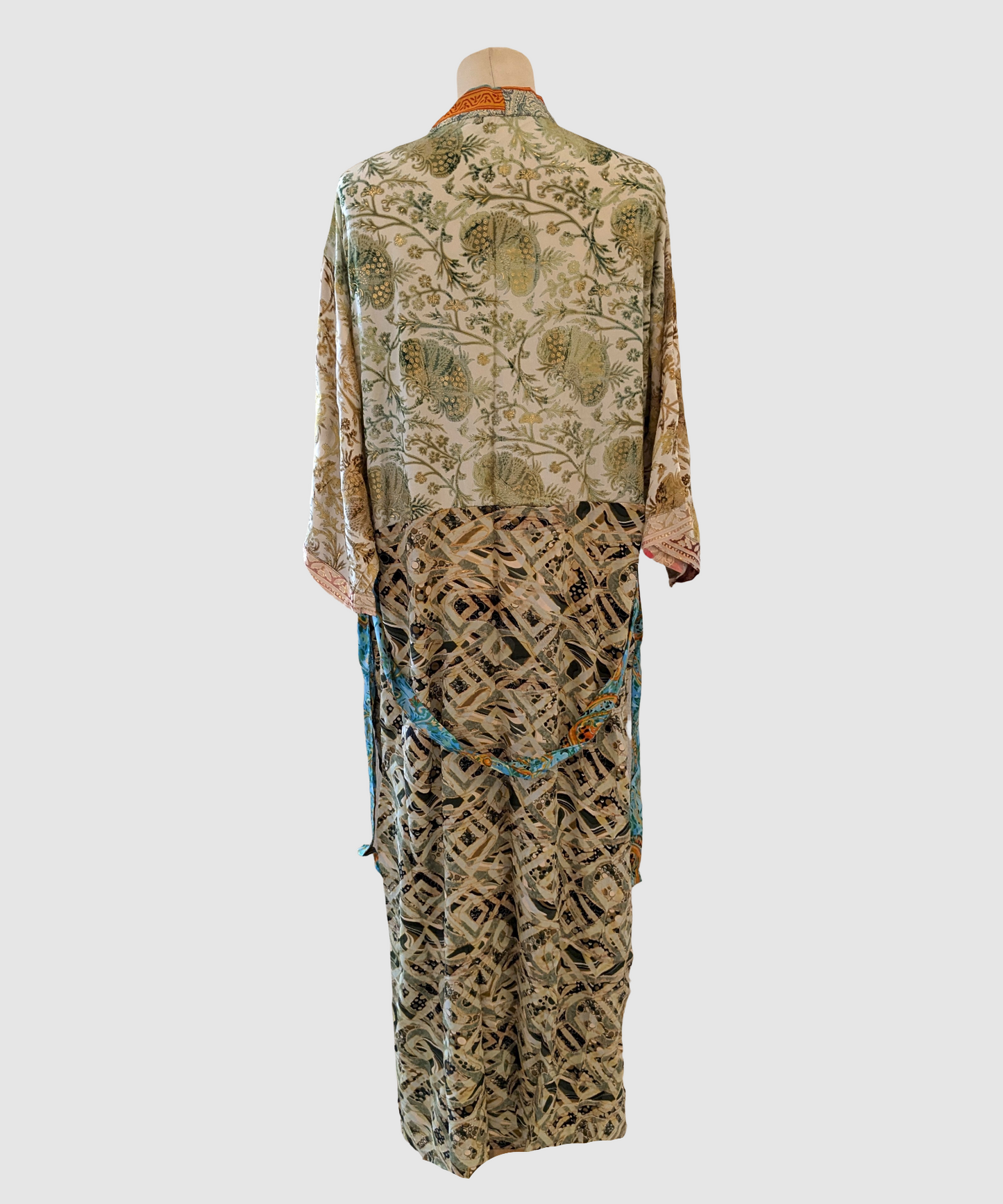 Lang silke kimono håndlavet i Indien - Frey