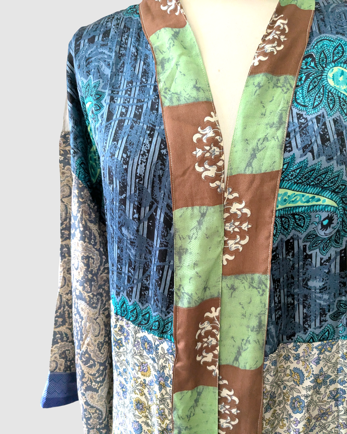 Plussize silke kimono fra Indien -Gaya