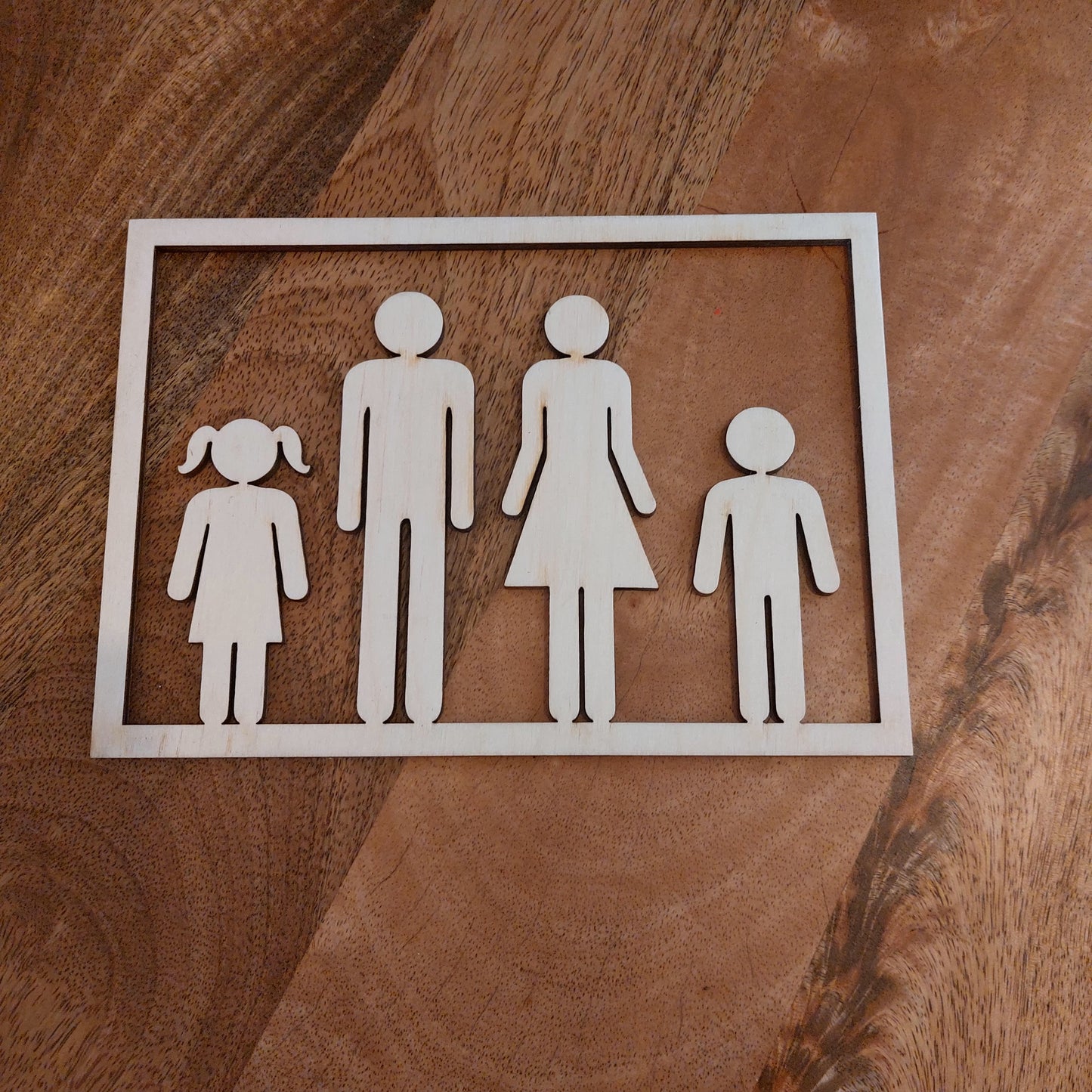 WC skilt familie af genanvendt træ