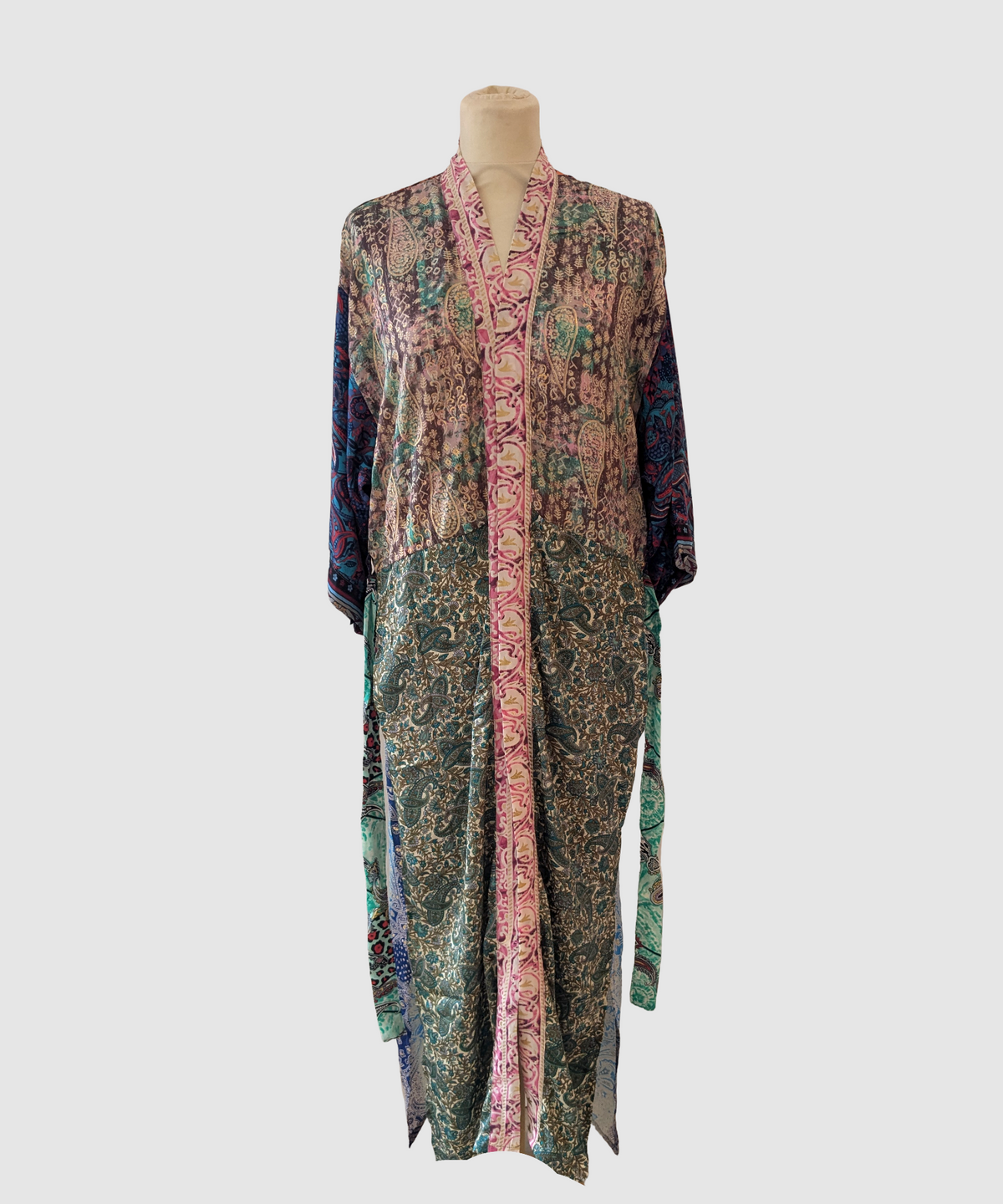 Lang silke kimono håndlavet i Indien - Maia