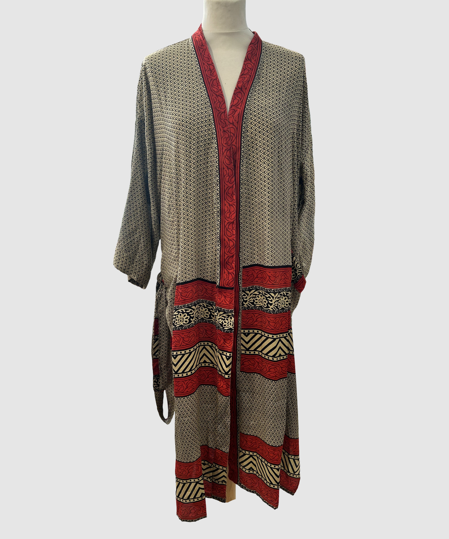 Midi silkekimono i 100 % Mulberry silke – 2. sortering (6)