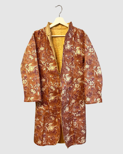 Lang vendbar kantha frakke - rosa blomstret str. 38