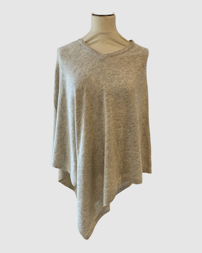 Håndvævet poncho i merinould fra Nepal