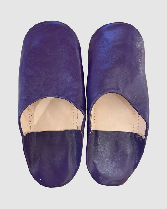 Bløde, håndlavede sutsko i læder fra Marokko – komfort og bæredygtighed i ét. lilla str 42