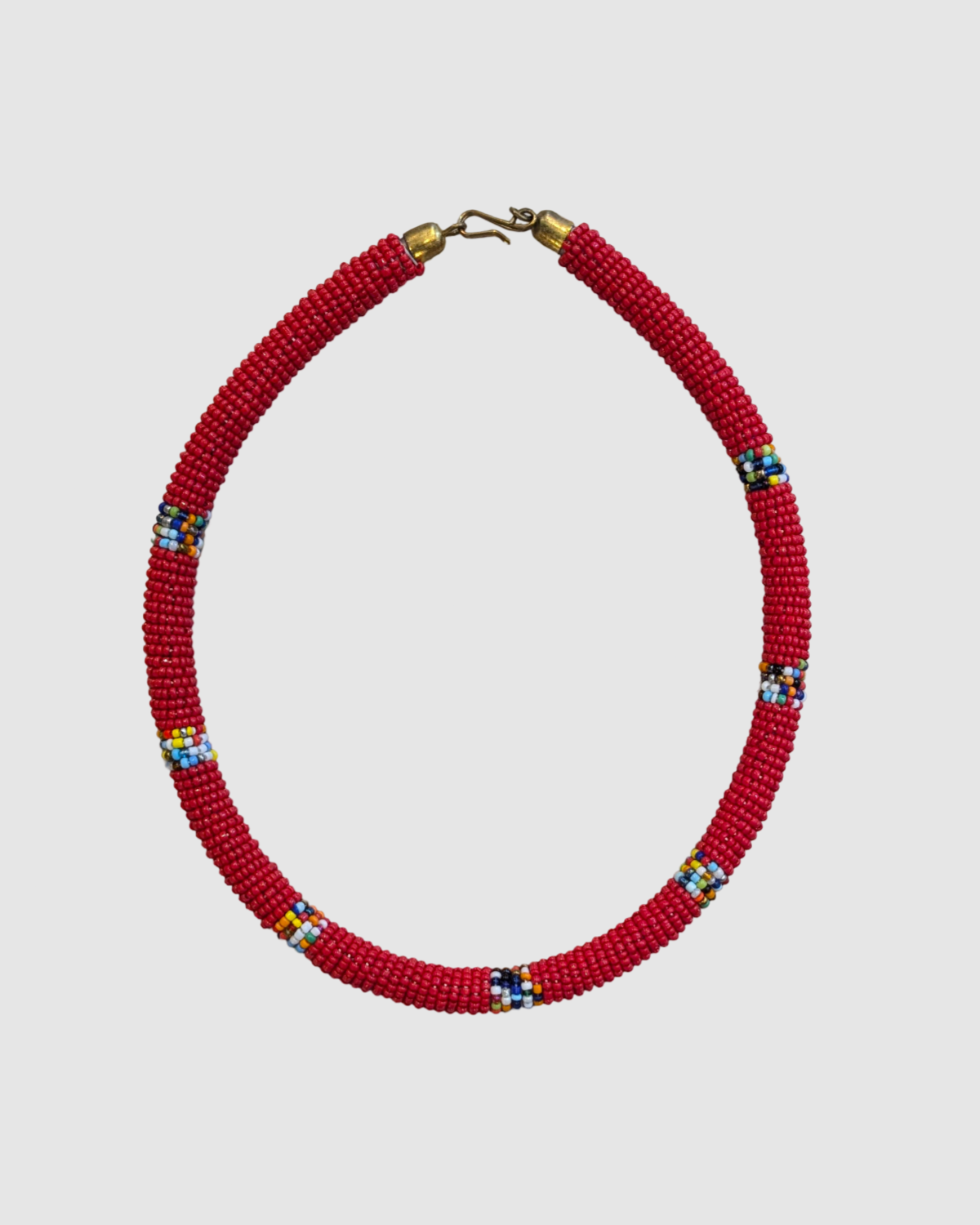 Håndlavet Maasai perlehalskæde