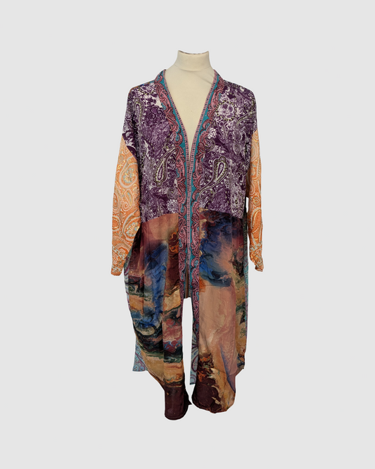 Kort silke kimono fra kvindekooperativet i Indien - Mahi