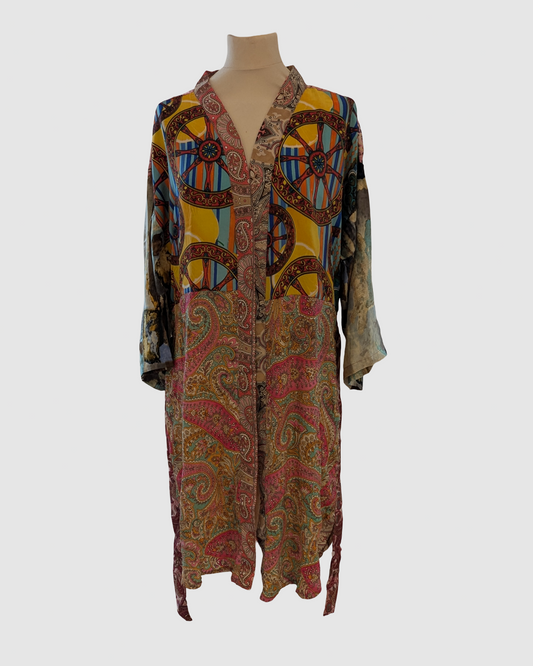 Kort silke kimono fra kvindekooperativet i Indien - Tahani