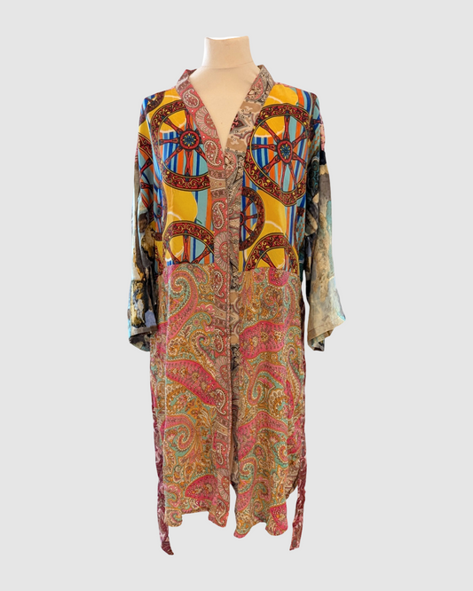 Kort silke kimono fra kvindekooperativet i Indien - Tahani