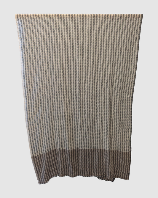Håndvævede tørklæde fra Nepal i kashmir uld - stribet lysegrå/askegrå