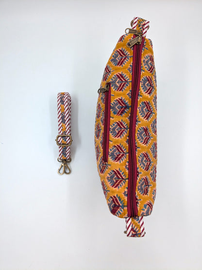 Crossbody taske i håndlavet blokprint fra Indien - sennepsgul