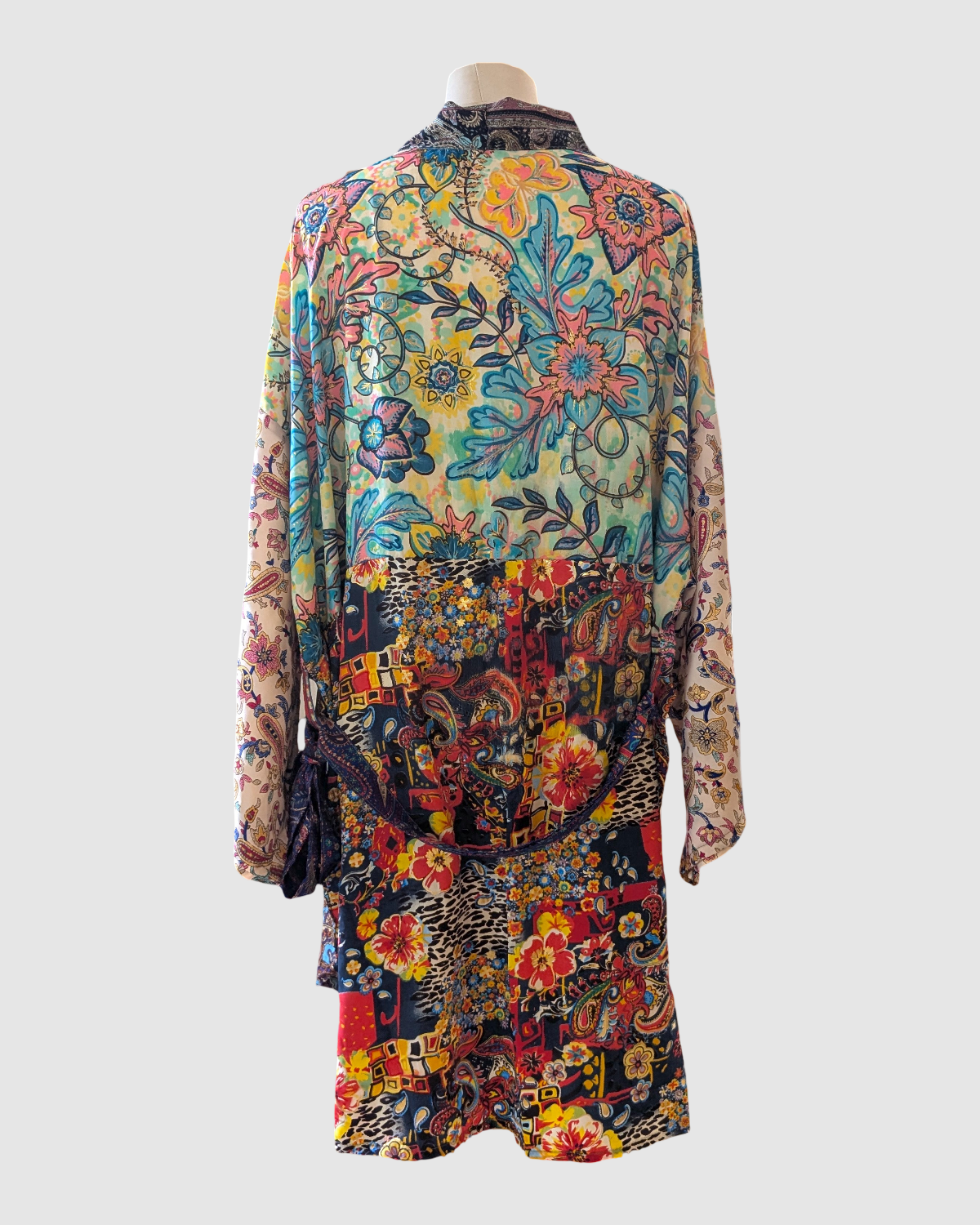 Plus+ size silke kimono fra Indien - Zayan