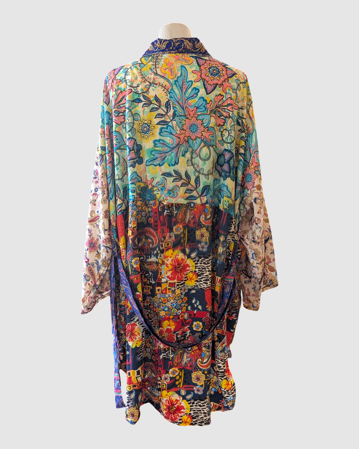 Plus+ size silke kimono fra Indien - Hania