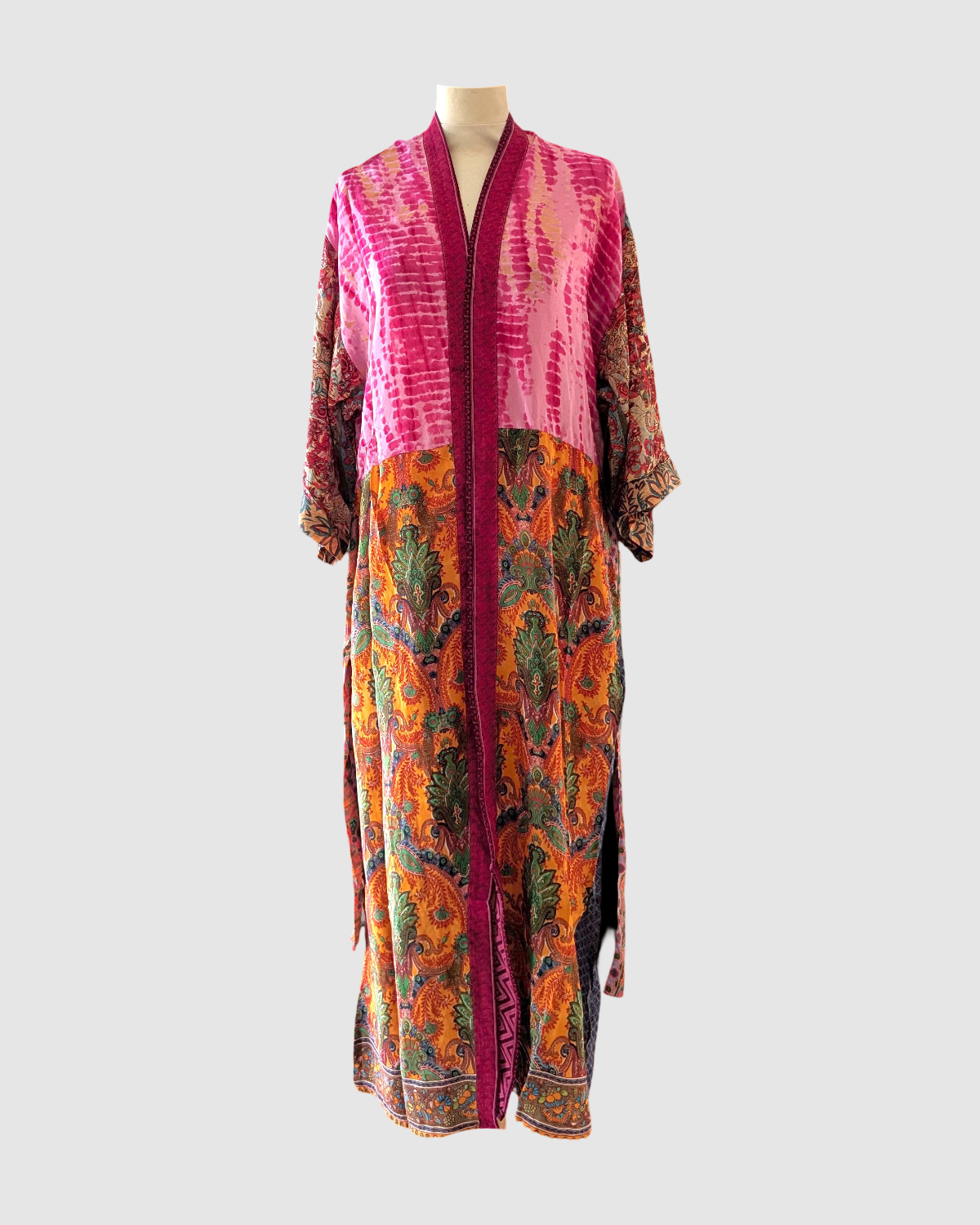 Lang silke kimono håndlavet i Indien - Mia
