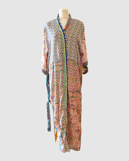 Lang silke kimono håndlavet i Indien - Ellie