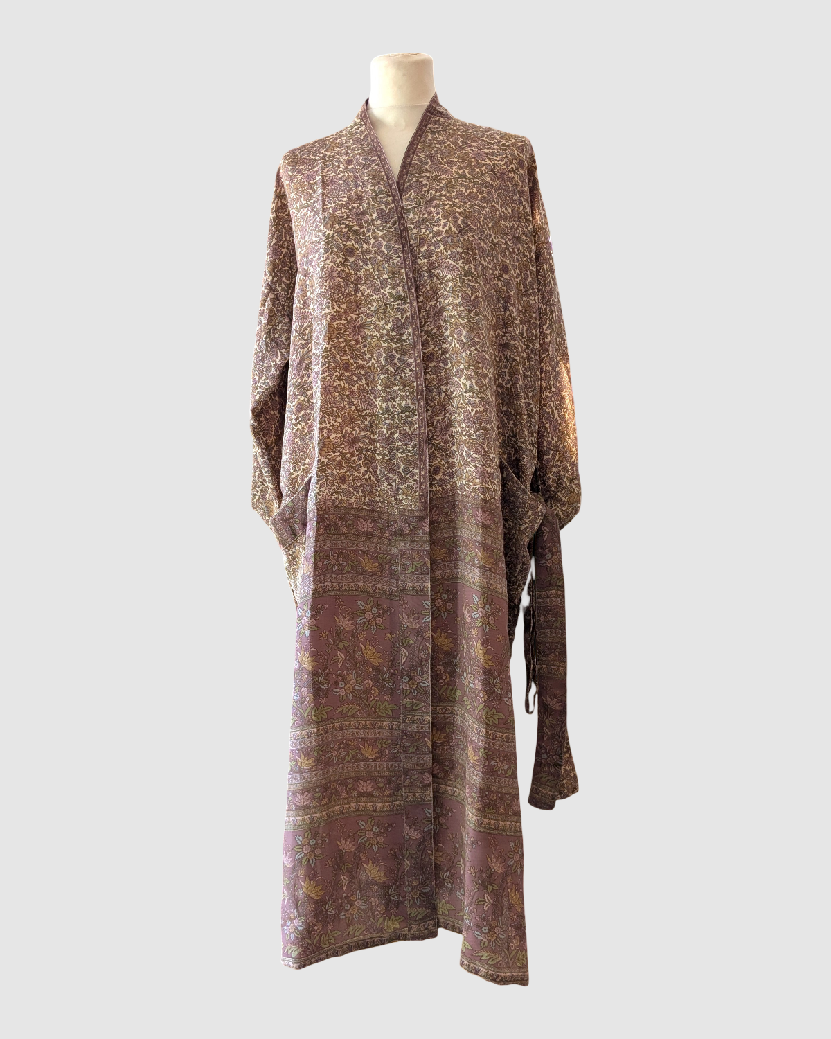 Midi silke kimono håndlavet i Indien - Bea