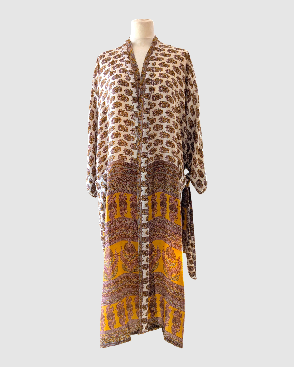 Midi silke kimono håndlavet i Indien - Ronja