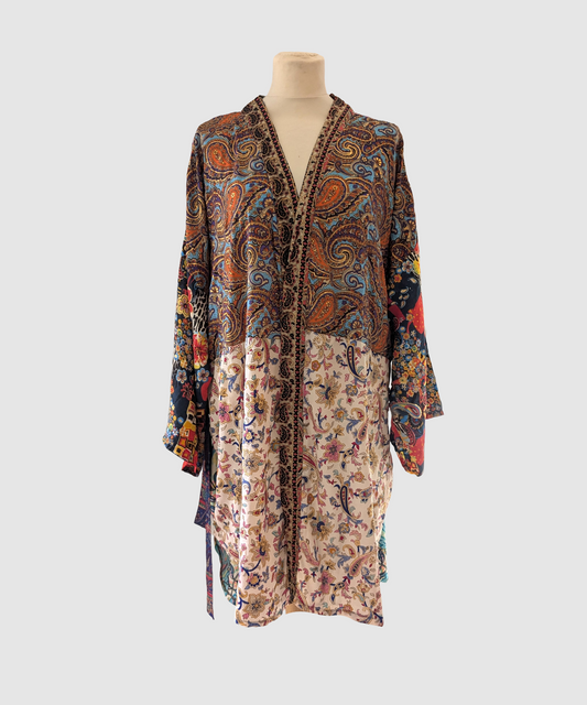 Plus+ size silke kimono fra Indien - Fifi
