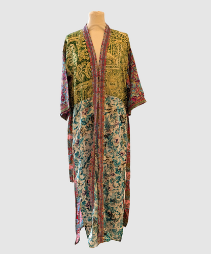 Lang silke kimono håndlavet i Indien - Maja
