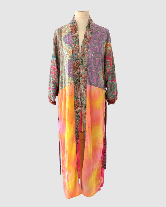 Lang silke kimono håndlavet i Indien - Sigrid