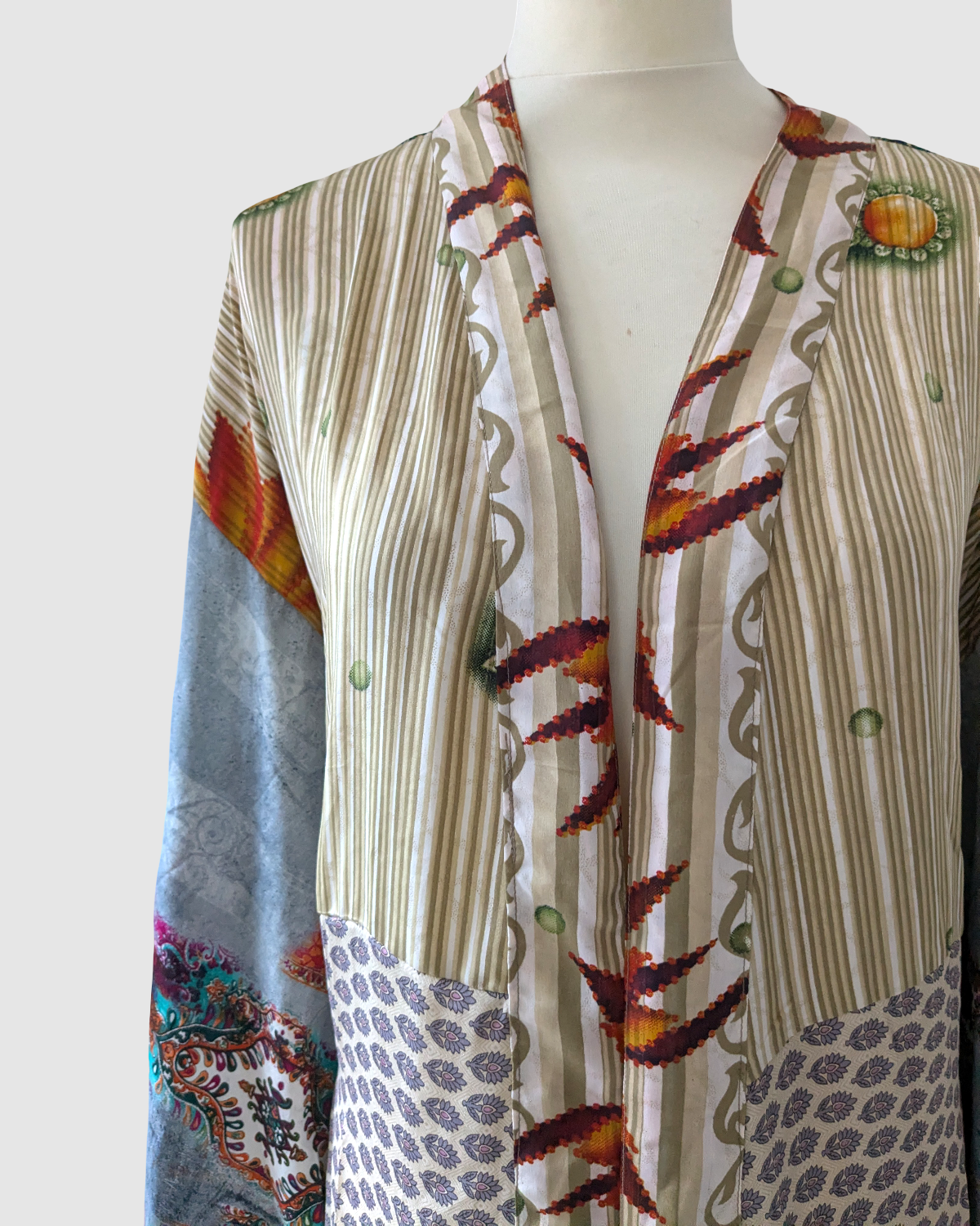 Plussize silke kimono fra Indien -Ishani