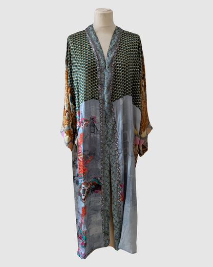 Plussize silke kimono fra Indien - Anuska