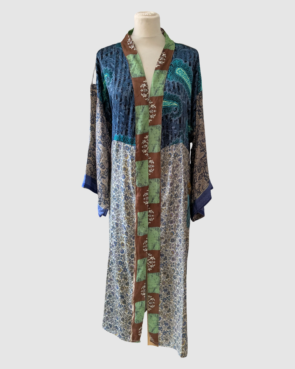 Plussize silke kimono fra Indien -Gaya